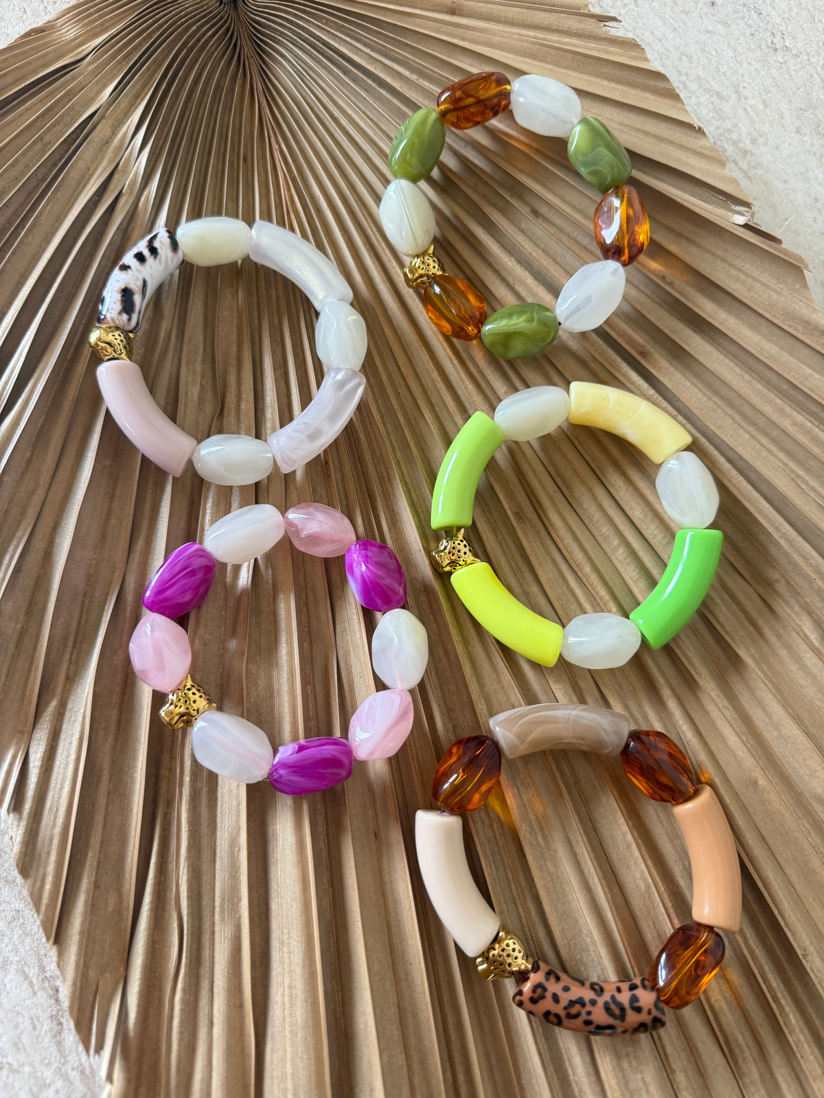 Bracelet léopard galets vert pomme
