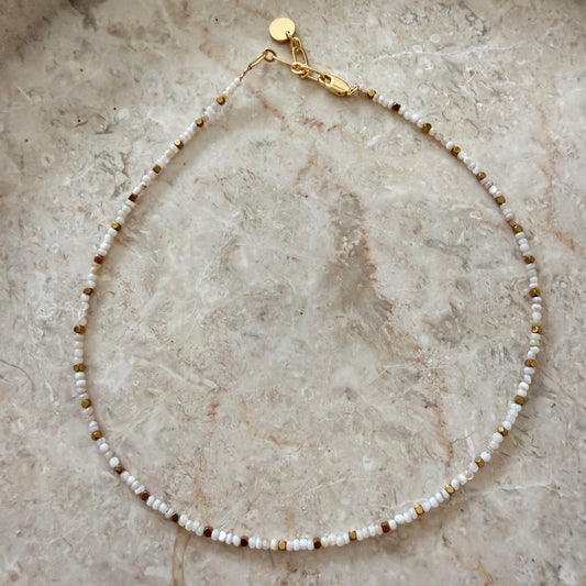 Collier mini perles blanc et doré