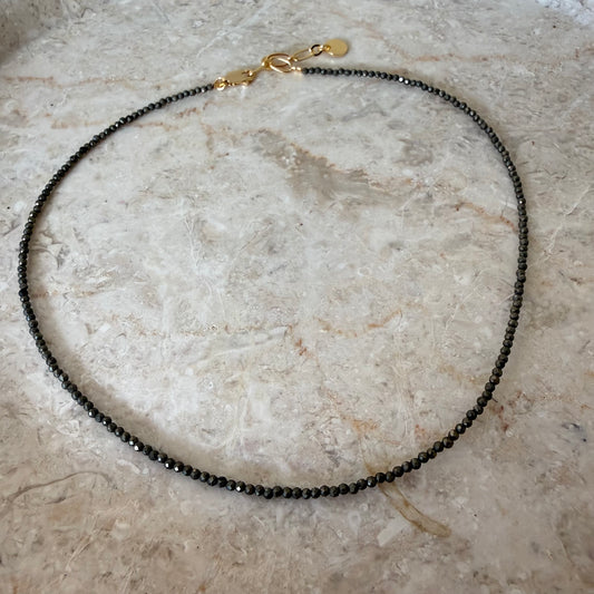 Collier mini perles pyrite