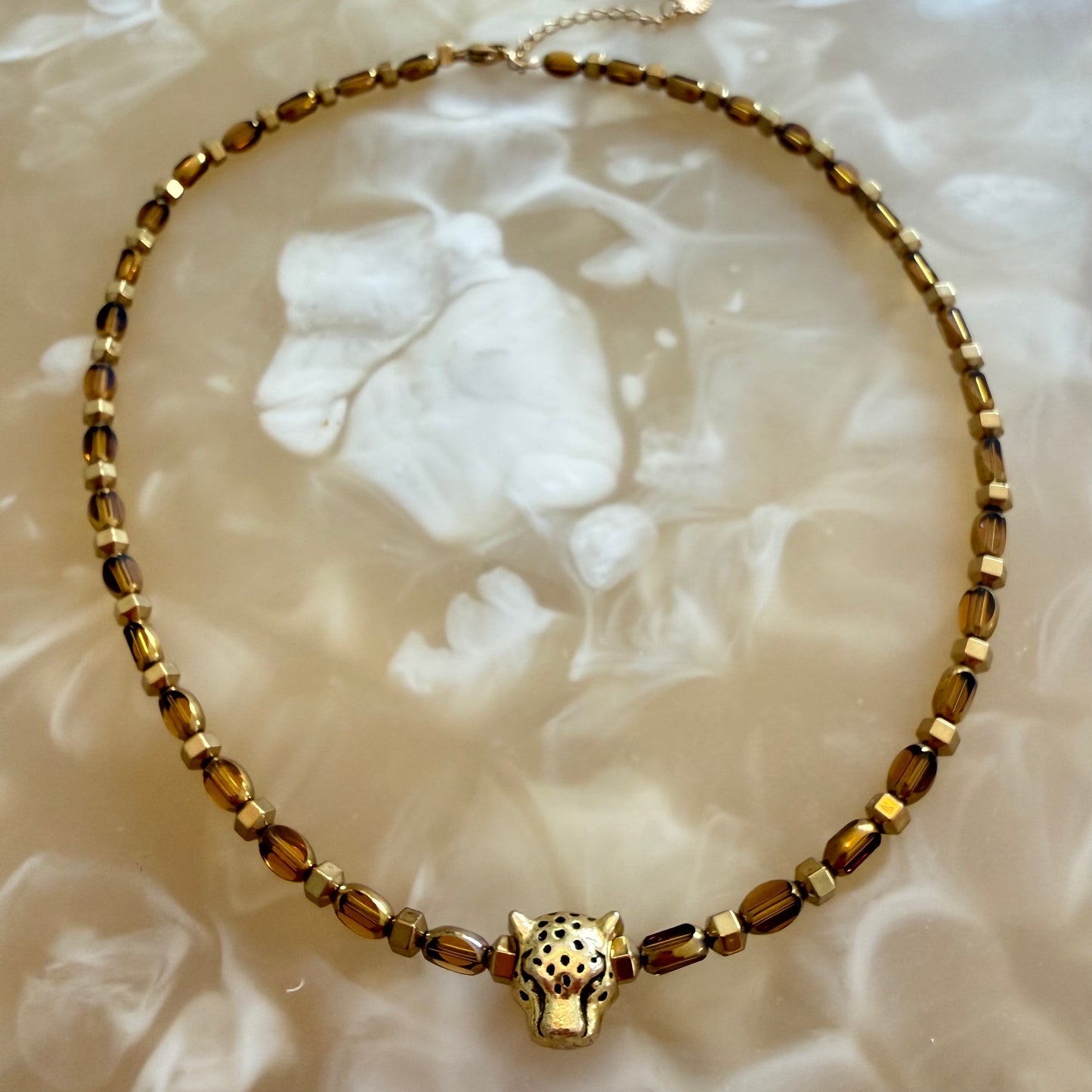 Collier Sauvage marron clair